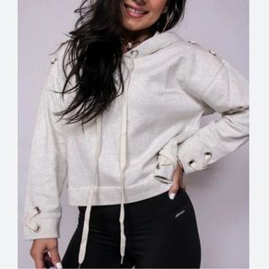 STORIA Cream Cropped Hoodie With Grommet & Lace Accents Size Large